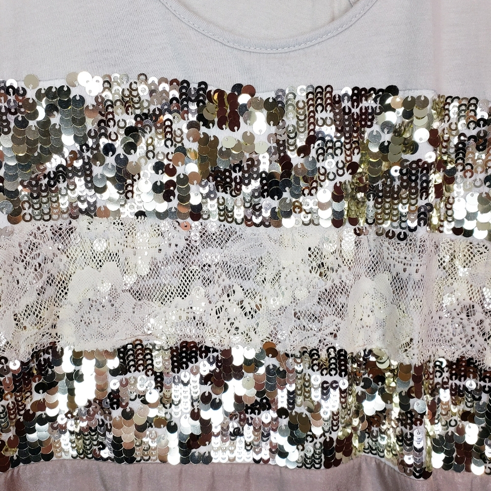 EXPRESS Gray Lace & Sequined Flowy Tank Top XS - Picture 4 of 7